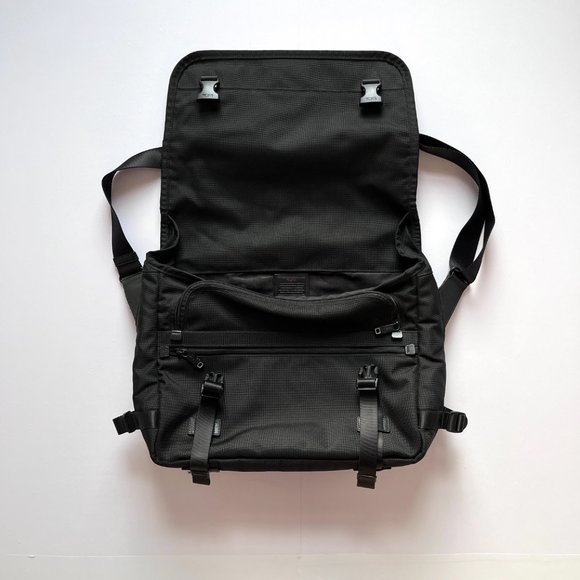 TUMI Alpha Expandable Travel Messenger Bag Black Crossbody Laptop Briefcase - Picture 6 of 16